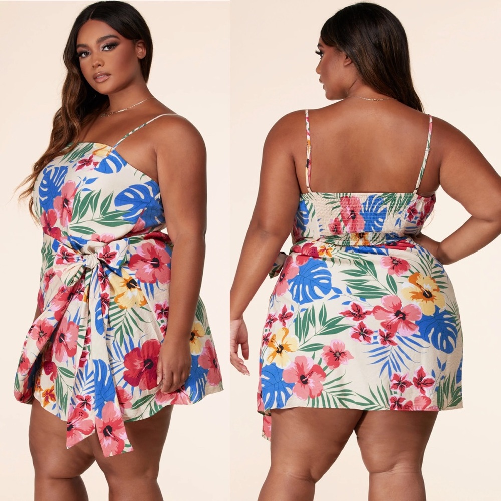 ✨ON SALE✨Margarita Mood Plus Size Floral Print Wrap Mini Dress - Picture 3 of 4